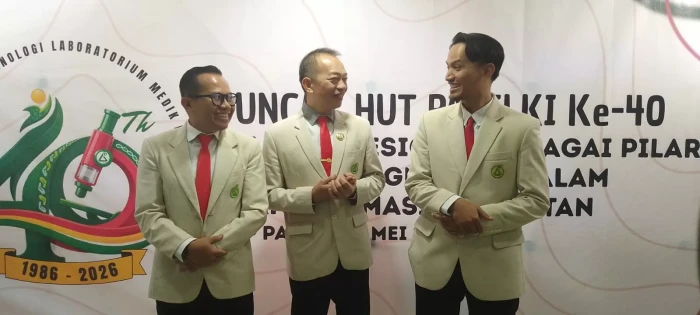 Rayakan 4 Dekade Pengabdian...