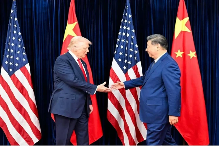China Peringatkan Risiko...