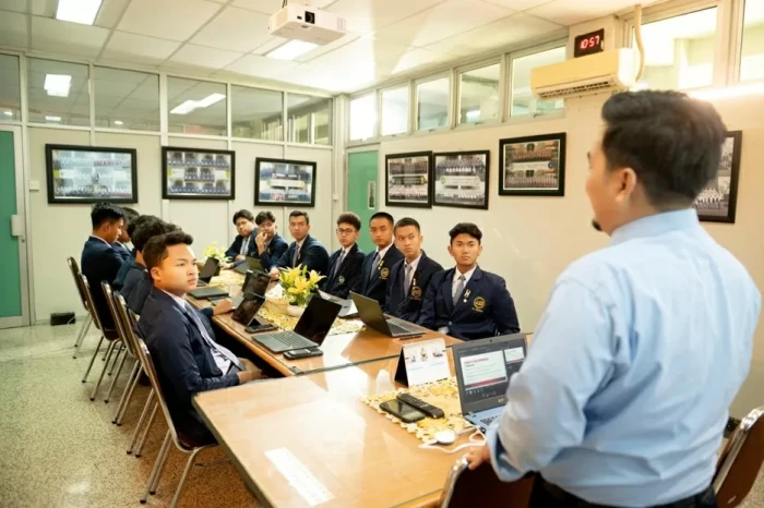 Jadi Sekolah Unggulan,...
