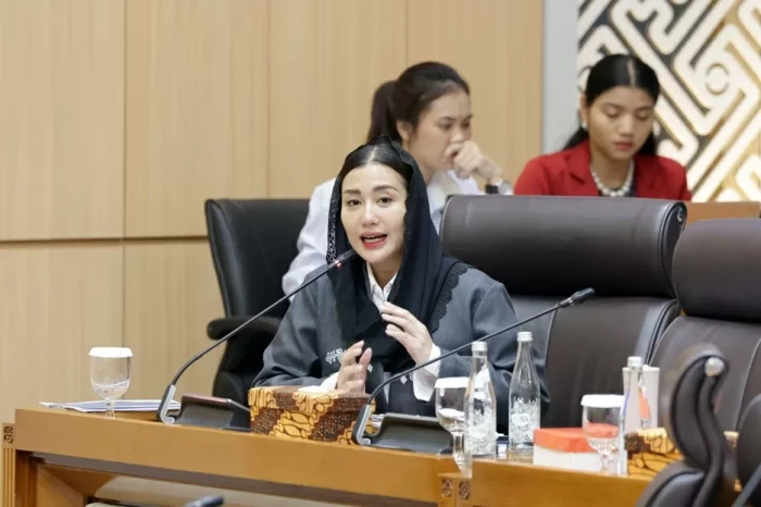 DPR Minta Menteri Pariwisata...