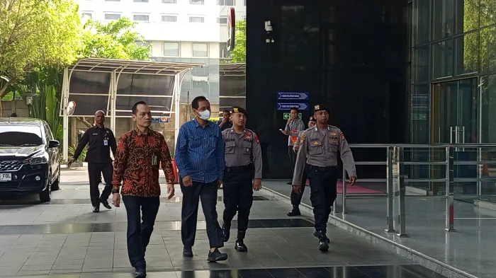 KPK Tetapkan Bupati...