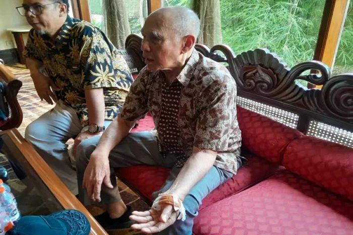 Terluka saat Hadang...