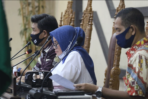 Penyampaian LKPJ Kota...