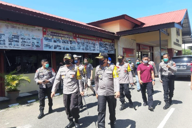Kapolda Sulsel Tinjau...