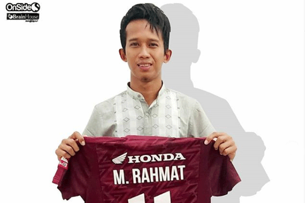 M Rahmat Lelang Jersi...