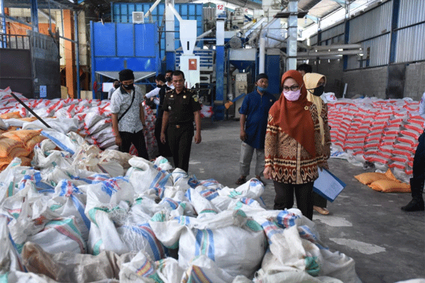 Bantuan Sembako 7.309...