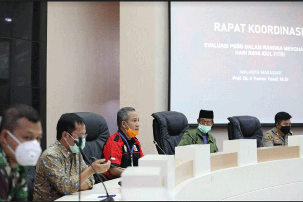 Pemkot Makassar Rapat...
