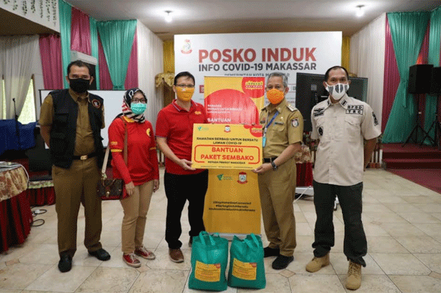 PT Telkom dan Indosat...
