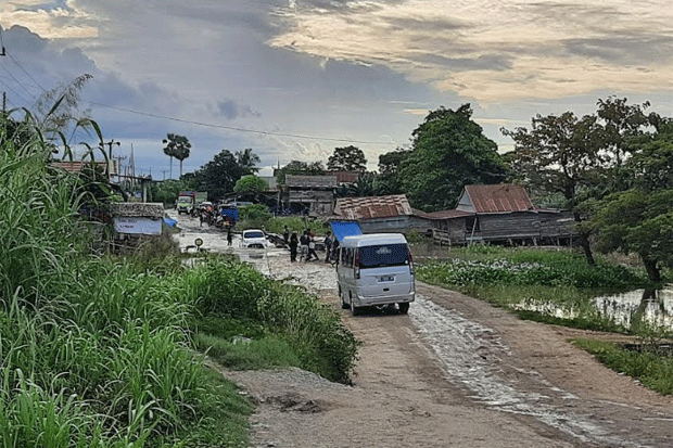 Air Danau Tempe Meluap,...