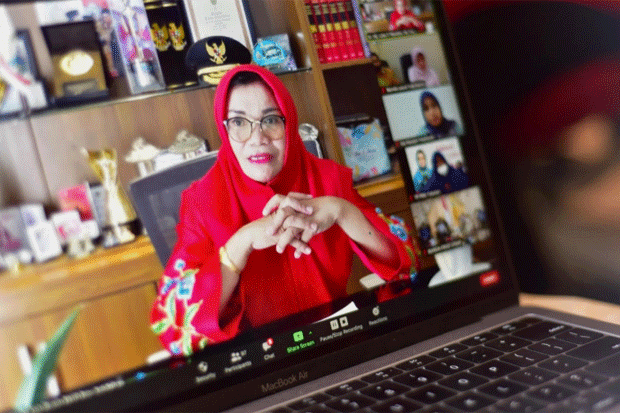 Lies F Nurdin Ajak Bunda...