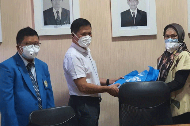 Bertemu Penasihat Menkes,...