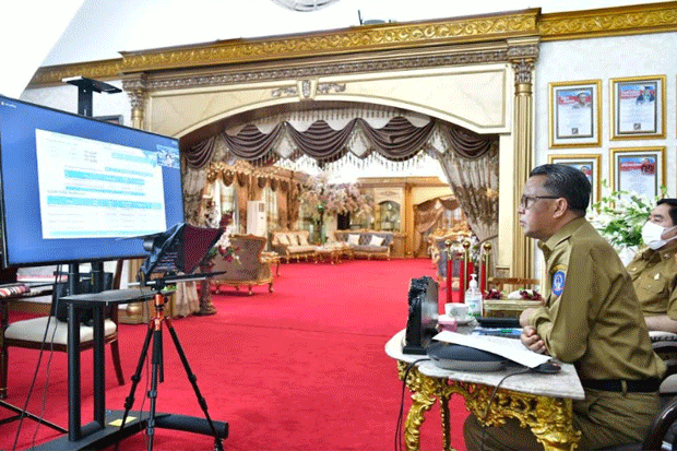 Gubernur dan Menhub...