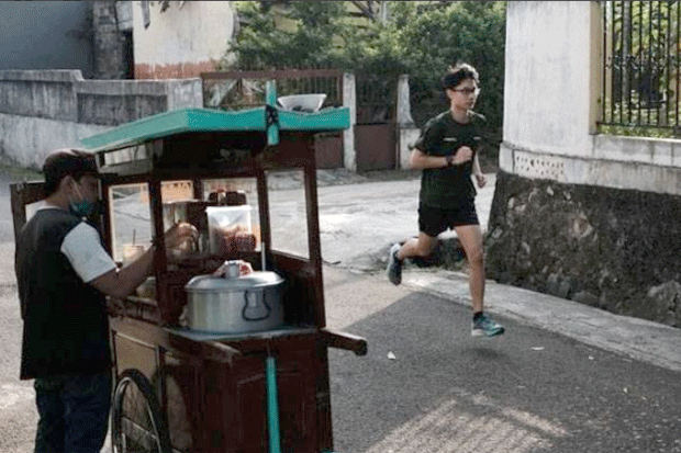 Run Your Lokal, Lari...