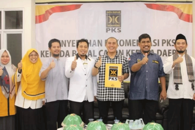 Ditinggal PKS, Deng...