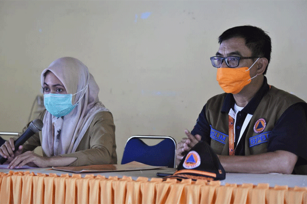Pemkab Lutra Bantu Urus...