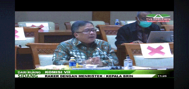 Kembangkan Vaksin Merah...