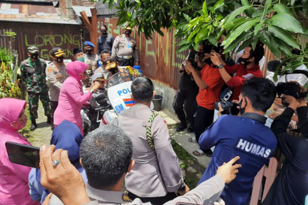 Hendak Liput Kunjungan...