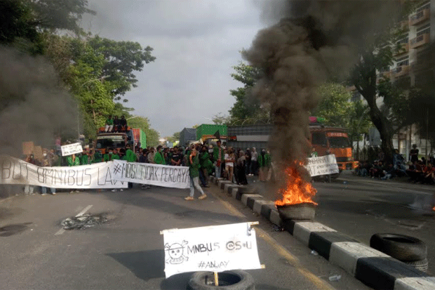Mahasiswa Anggap UU...