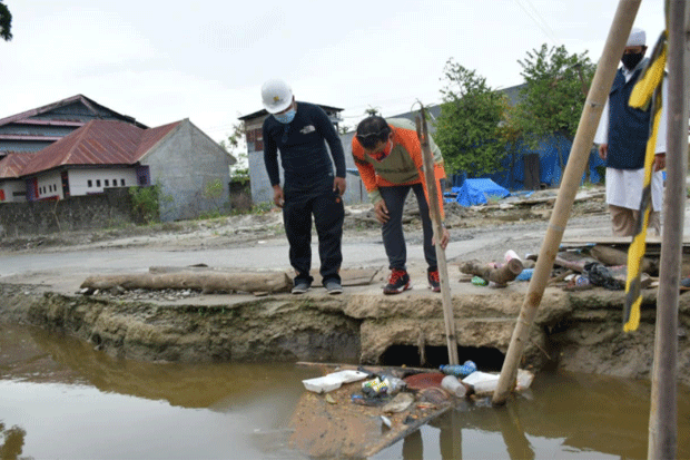 Tinjau Aliran Sungai...