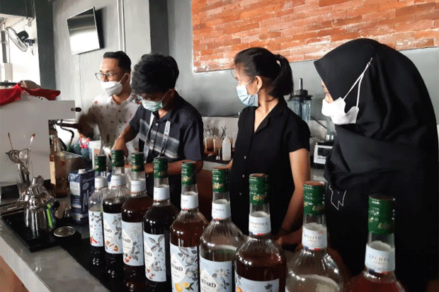 Unik, Kafe di Makassar...
