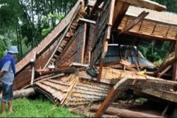 Toraja Diterjang Puting...