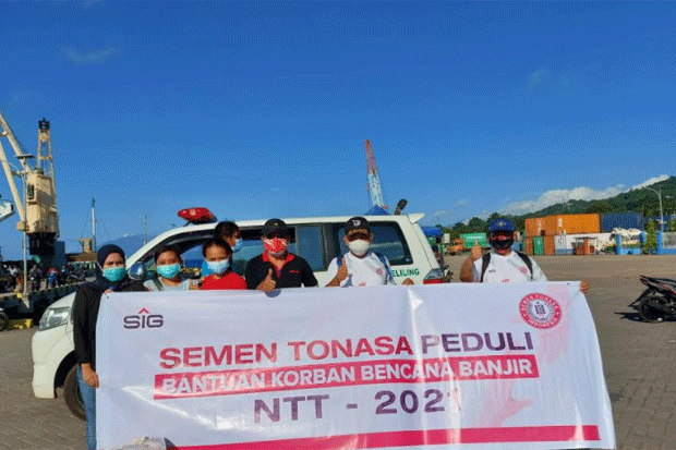 PT Semen Tonasa Salurkan...