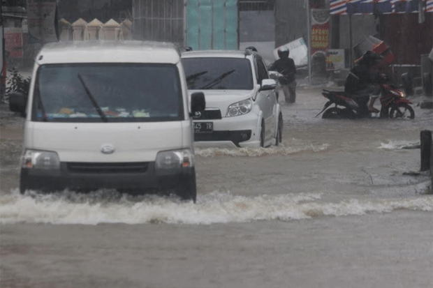 Dikeluhkan Warga, Drainase...
