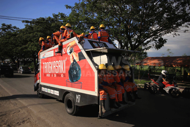 166 Armada Sampah Kecamatan...