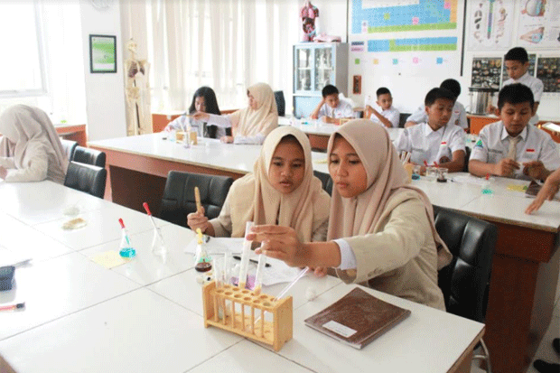 Bosowa School Makassar...