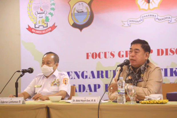 Hadir di FGD Lemhannas,...