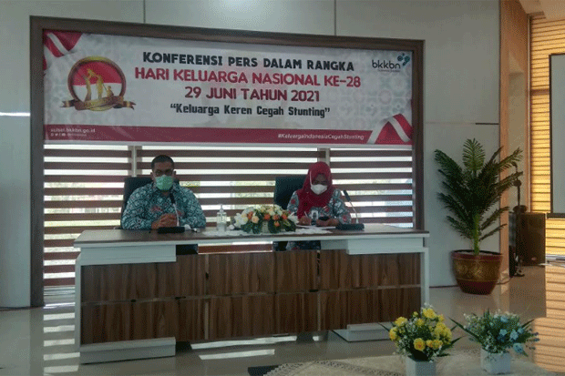 Peringati Hari Keluarga...