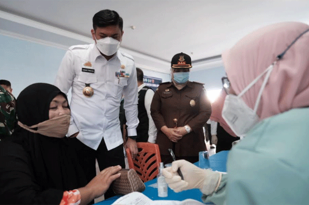 Bupati Targetkan 50...