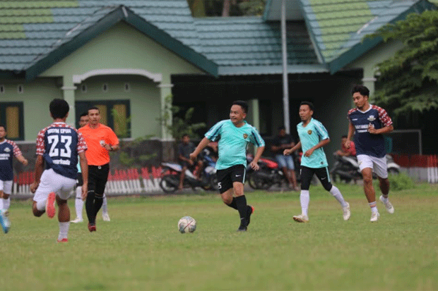 Bupati Bantaeng Bertanding...