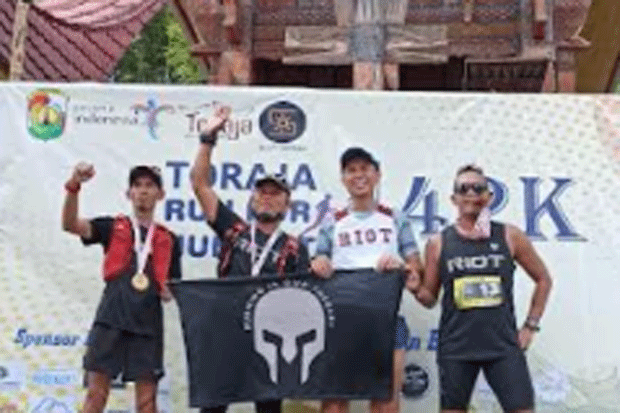 Empat Spartan RIOT Makassar...
