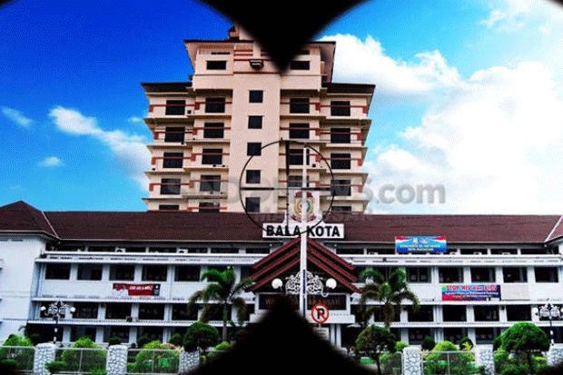Wali Kota Makassar Mutasi...