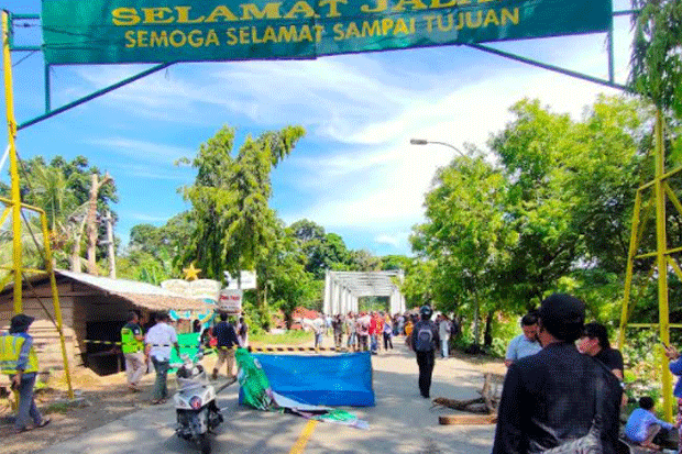 Jembatan Miring di Palopo...