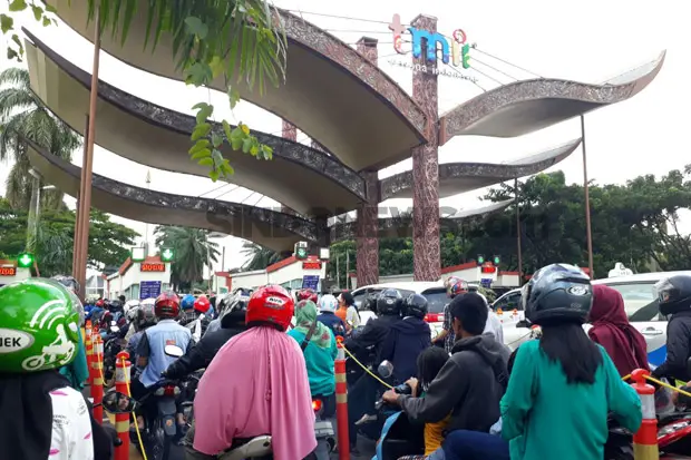 15 Ribu Pelancong Padati...