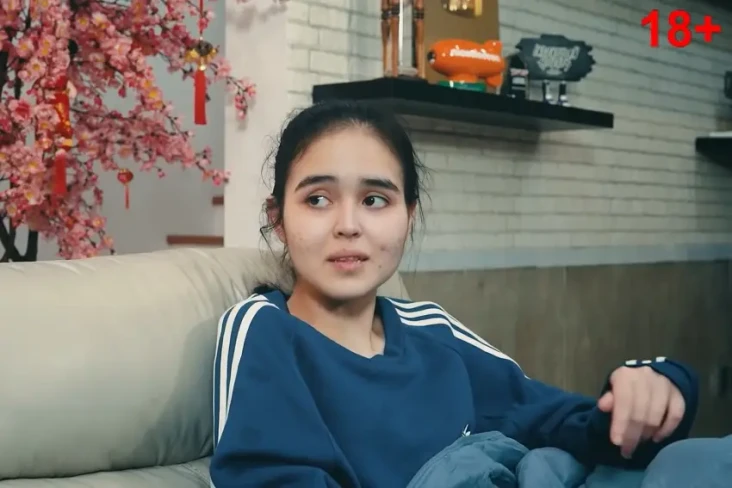 Wajah Laura Anna di...