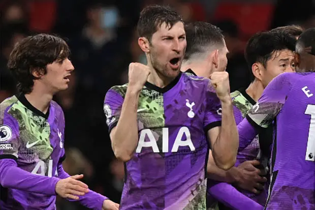 Hasil Liga Inggris 2021/2022:...