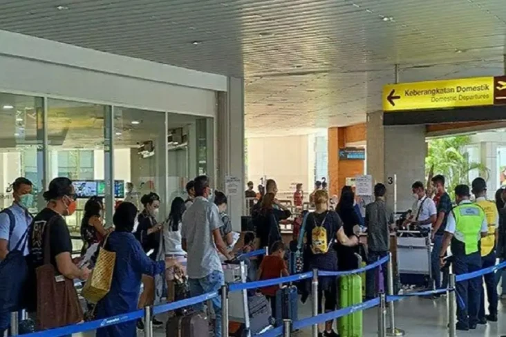 Liburan Usai, Belasan...