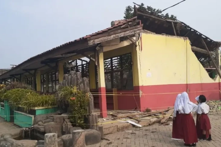 Miris, 993 Gedung Sekolah...