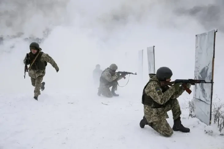 Seorang Tentara Ukraina...
