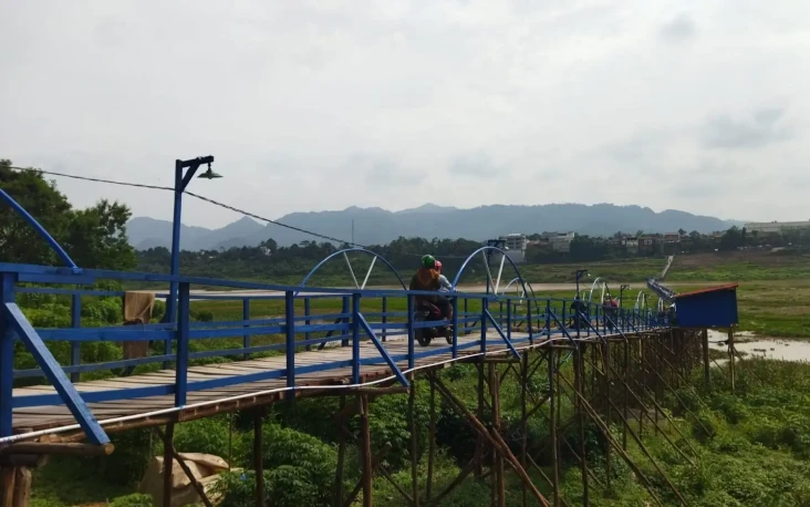 Jembatan Jembalas Swadaya...
