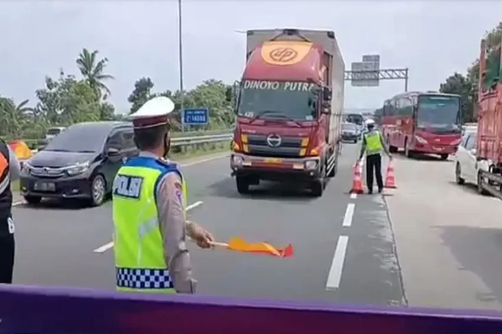 Arus Balik di Tol Cipali...