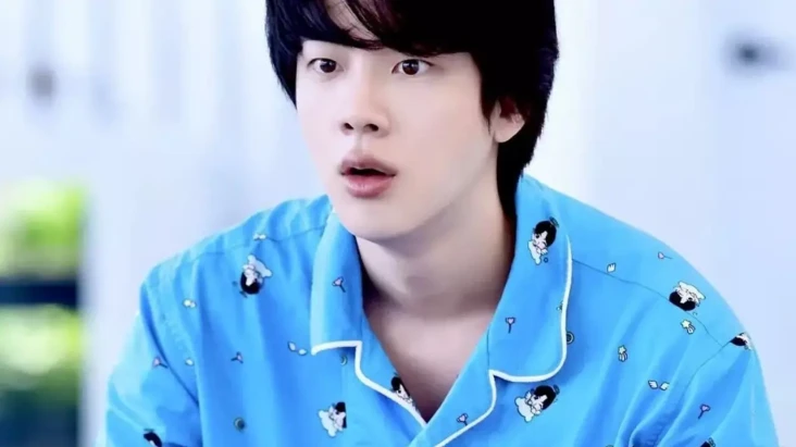 Jin BTS Kaget Piyama...