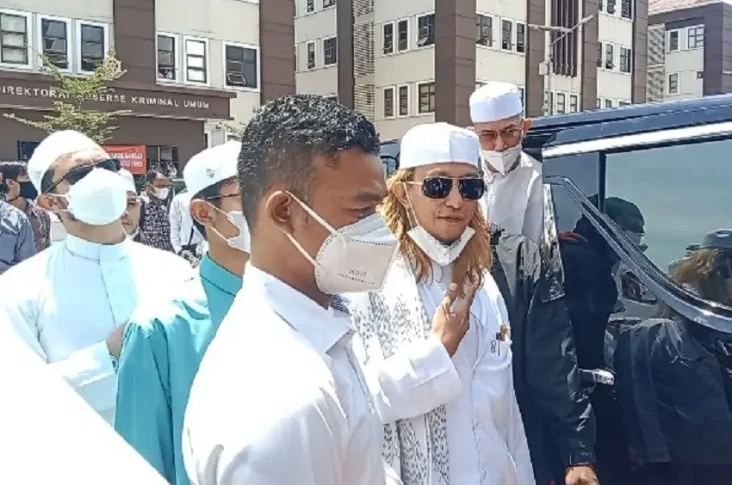 Habib Bahar Jadi Tersangka,...