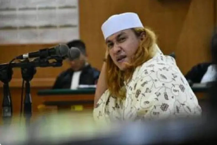 Habib Bahar Ditahan,...