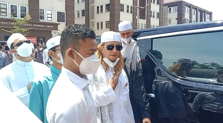 Ternyata Habib Bahar...