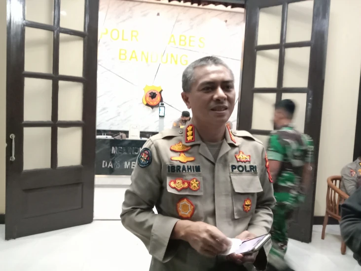 Habib Bahar Tersangka...