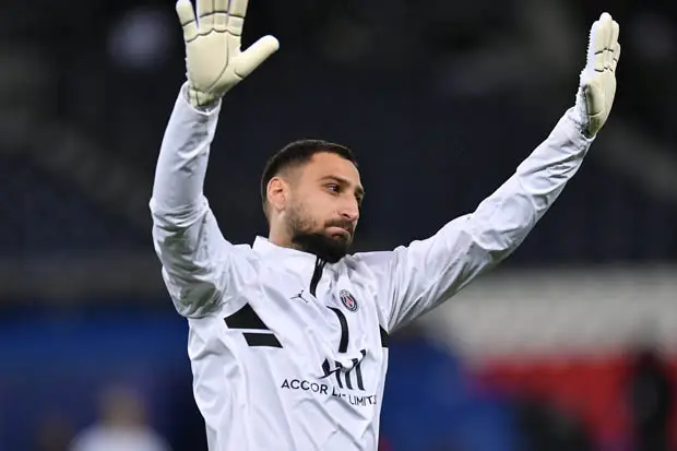 Pemain PSG Positif Covid-19...
